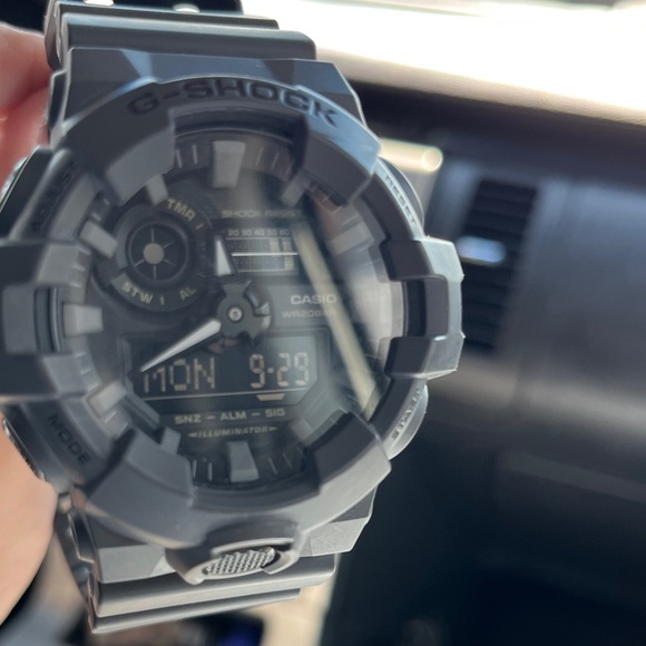 G-SHOCK watch - Picture 1 of 4